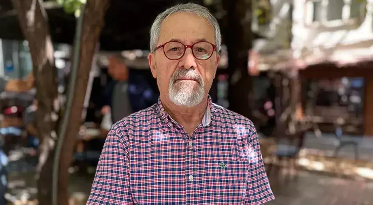 Naci Görür, “Zaman Doldu, Her Sene 2,5 cm Kayıyor!”