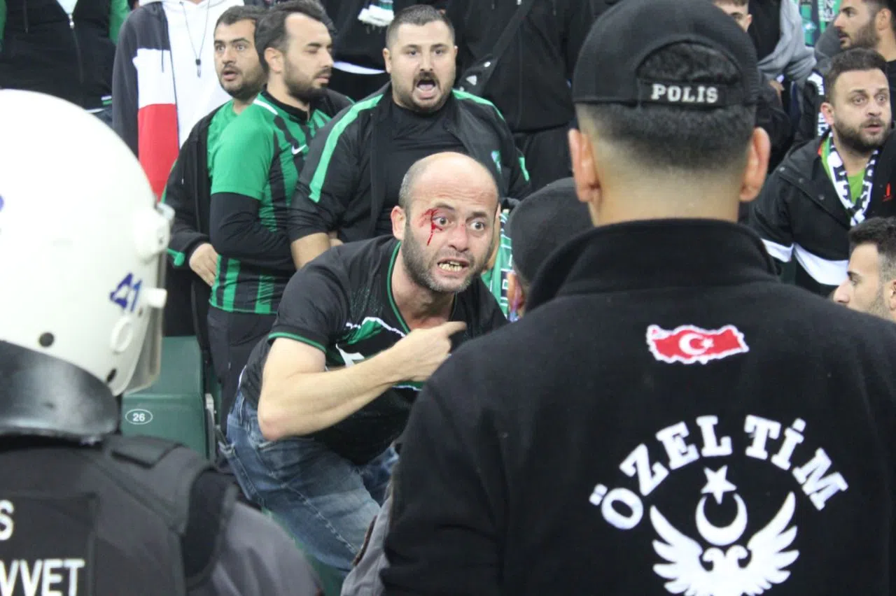 Kocaelispor Maçında Emniyet Müdahalesi Tartışma Yarattı