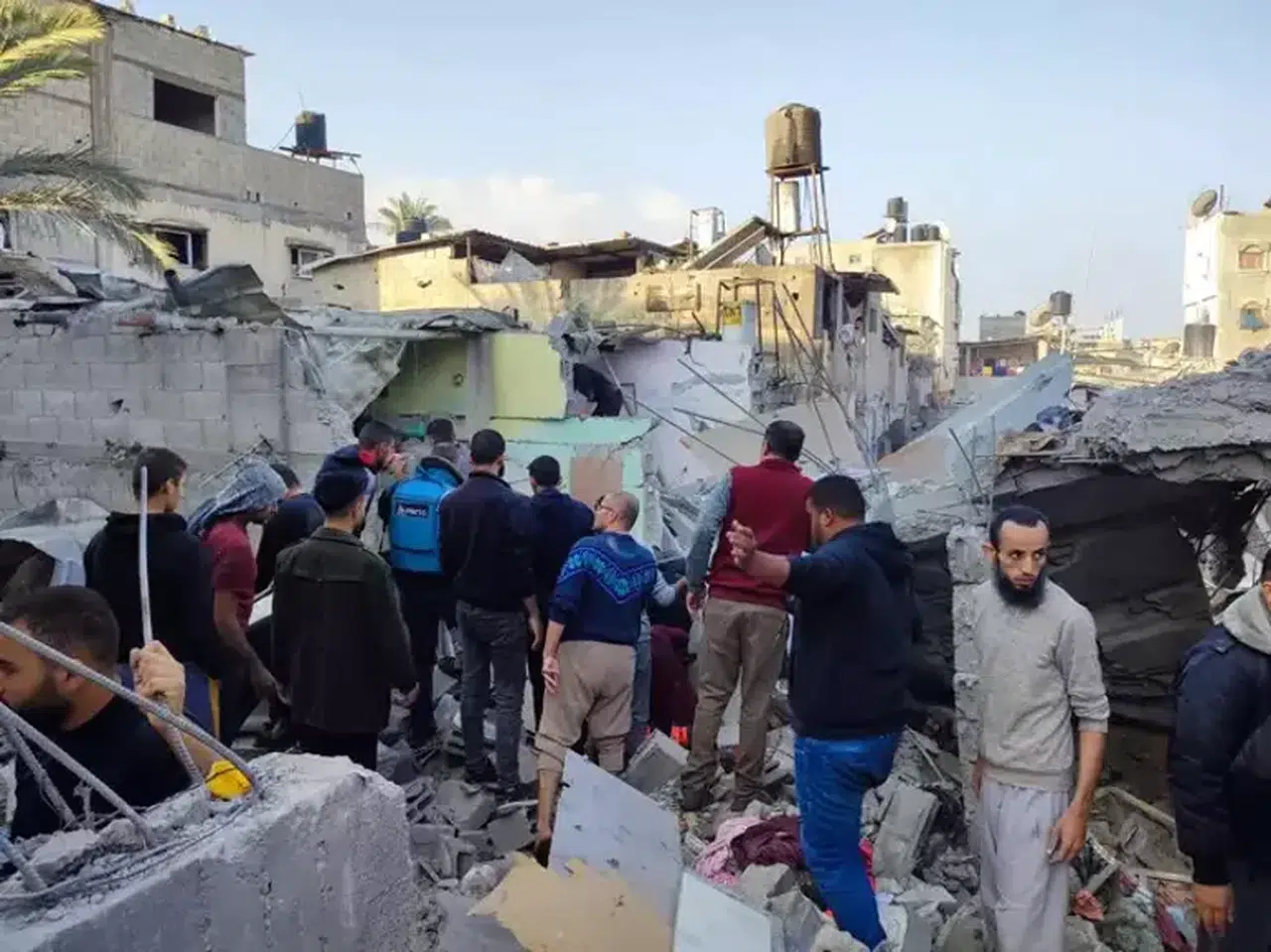 İsrail Ordusu Yemen’i de Vurdu!