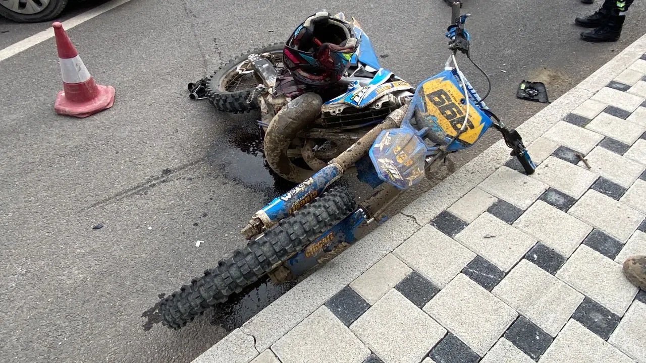 İzmit’te Motosiklet Sürücüsü Hayatını Kaybetti