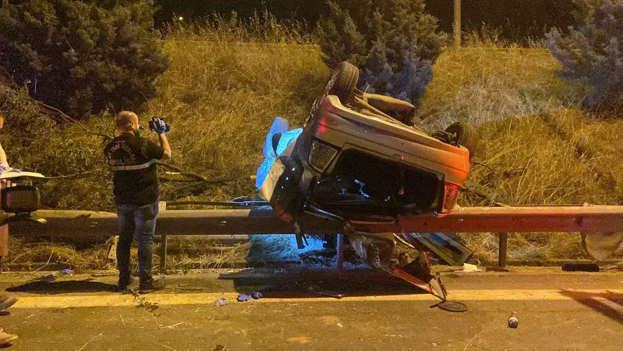 Çayırova’da Takla Atan Araçta 3 Kişi Yaşamını Yitirdi