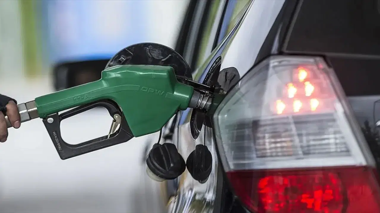 Benzin Fiyatlarında Beklenen İndirim: Sürücüler İçin Rahatlatıcı Gelişme