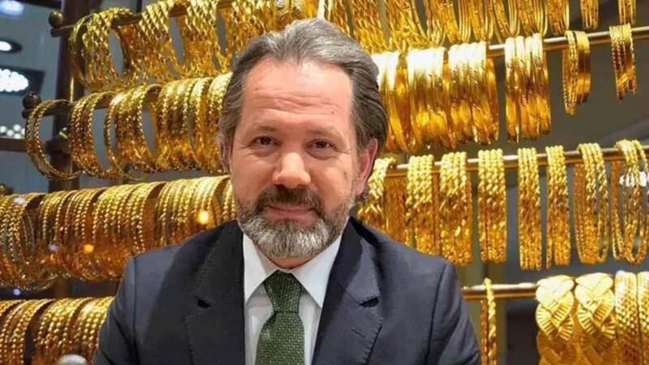 Altın Fiyatlarındaki Düşüş Devam Ediyor: İslam Memiş’ten Kritik Yorumlar