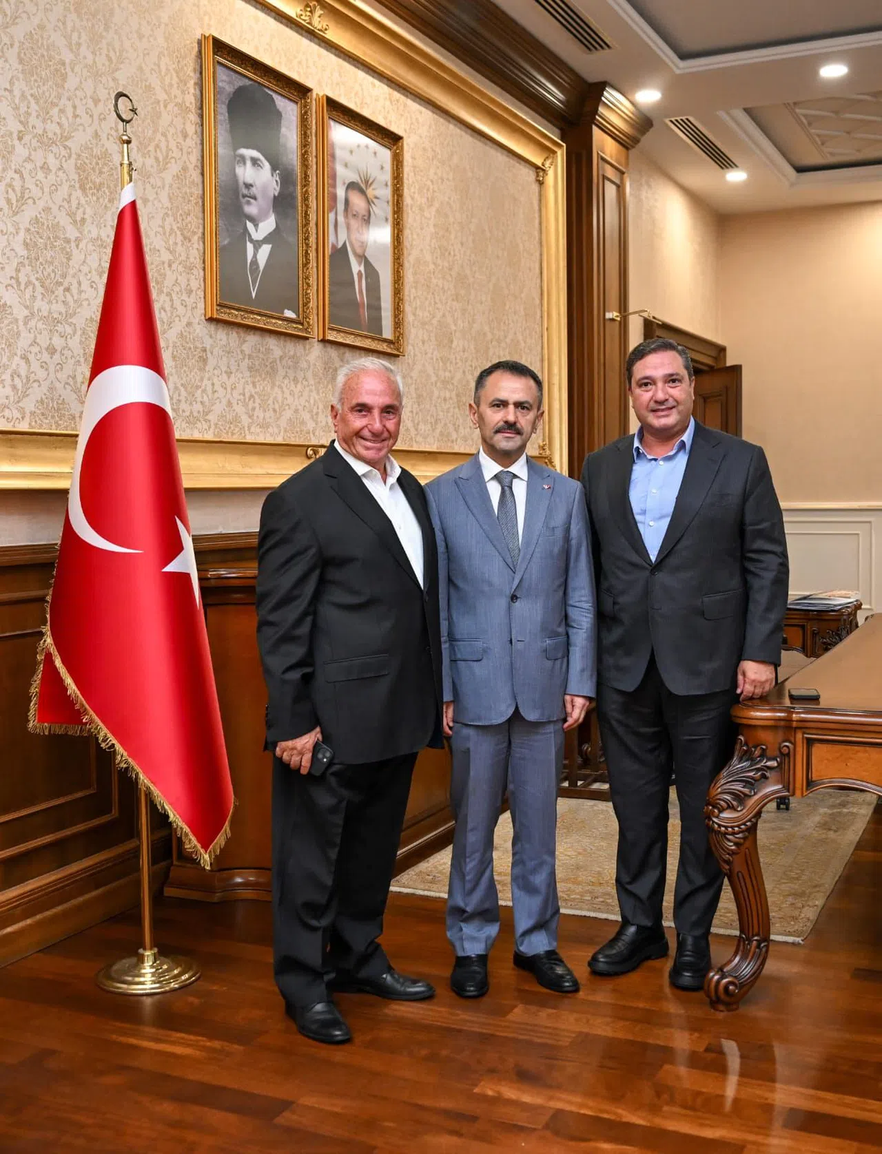 Tayaş Gıda Yönetimi Kocaeli Valisi İlhami Aktaş'ı Ziyaret Etti