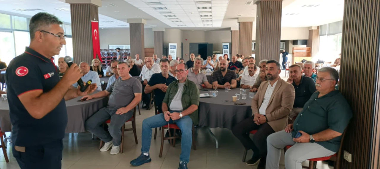 Kocaeli’de Muhtarlara Üç Boyutlu Eğitim Programı Başladı