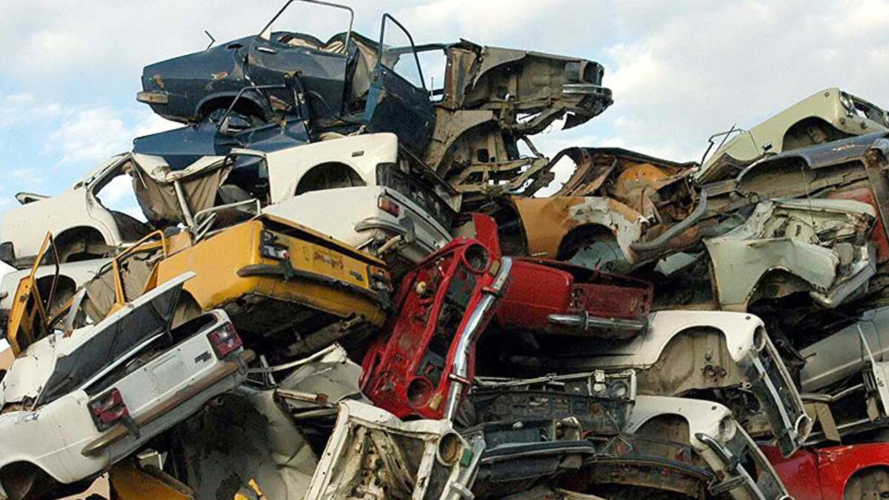 Hurda Araç Teşviki Yeniden Gündemde: İki Senaryolu Model Masada, 100 Binlerce Liralık Avantaj Sağlanabilir