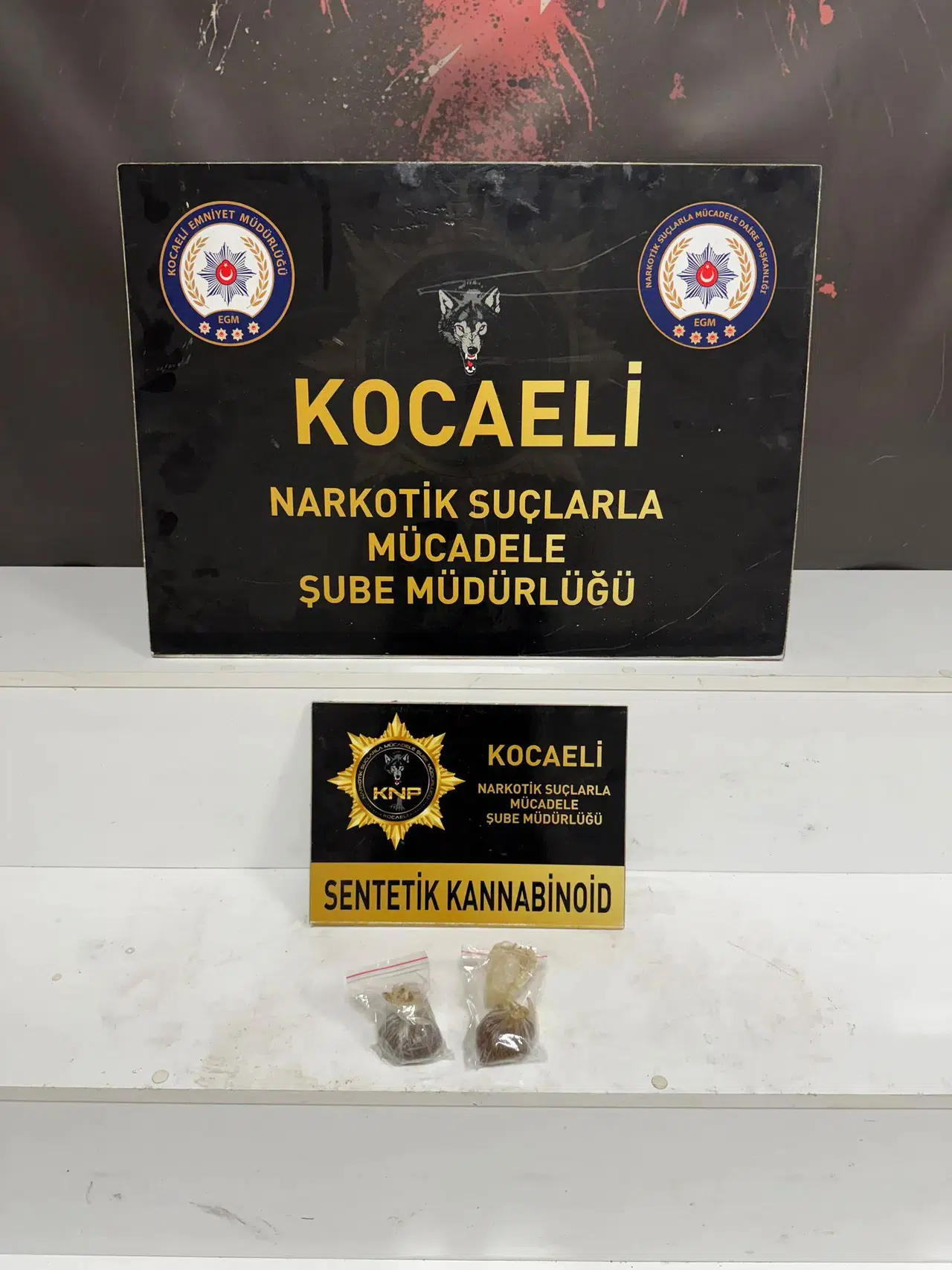 Kocaeli’de eş zamanlı uyuşturucu operasyonu: Kartepe ve Körfez’de iki tutuklama