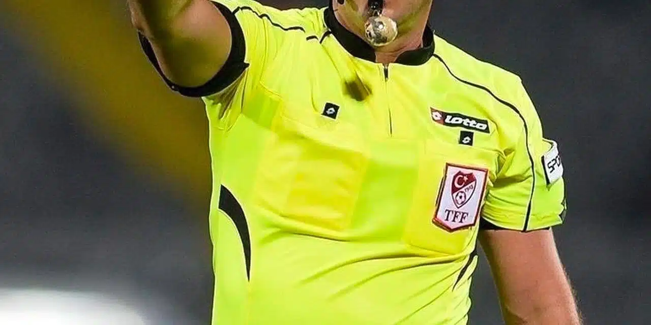 Süper Lig’de 7. Haftanın Hakemleri Belli Oldu: Alanyaspor-Galatasaray Maçında Zorbay Küçük Görev Yapacak