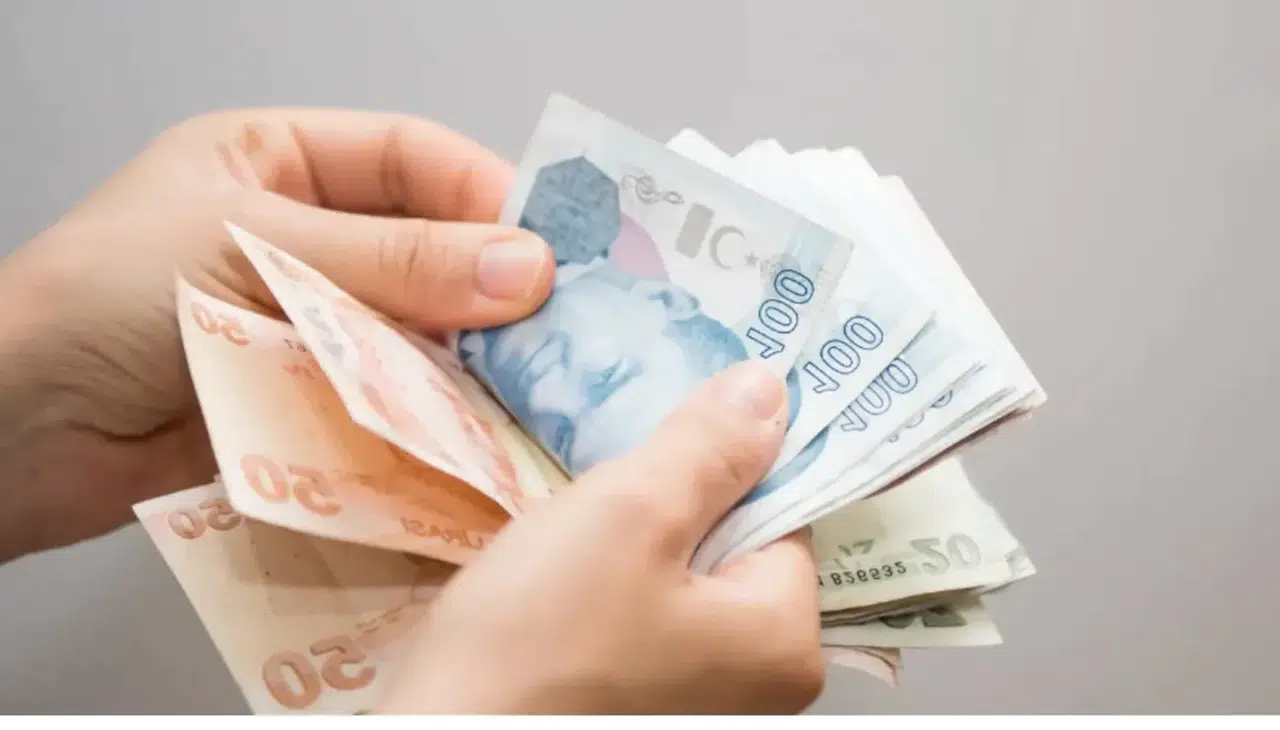 100 Bin TL İhtiyaç Kredisi Çekersen Ne Kadar Geri Ödersin? Banka Banka Güncel Faiz Oranları ve Taksit Tablosu!