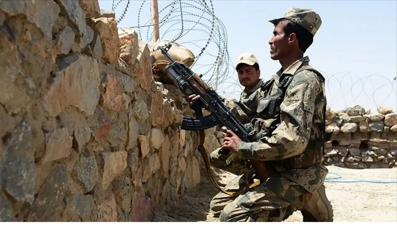 Afganistan-Pakistan Sınırında Gerginlik Tırmandı! Savaş Uçakları Havalandı, İki Ülke Arasında Çatışma Başladı