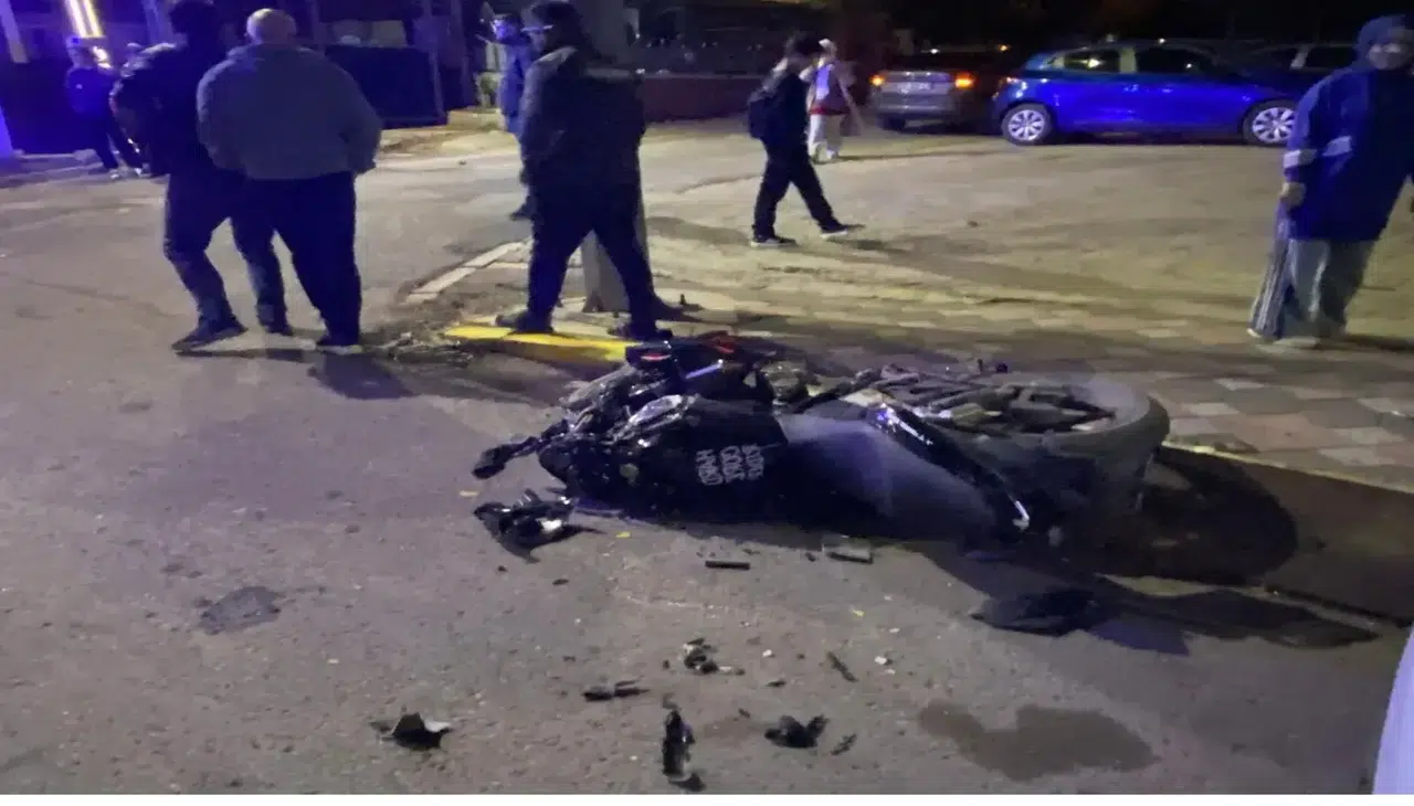 Kocaeli’de Korkunç Motosiklet Kazası: Sürücü Yaşam Savaşı Veriyor