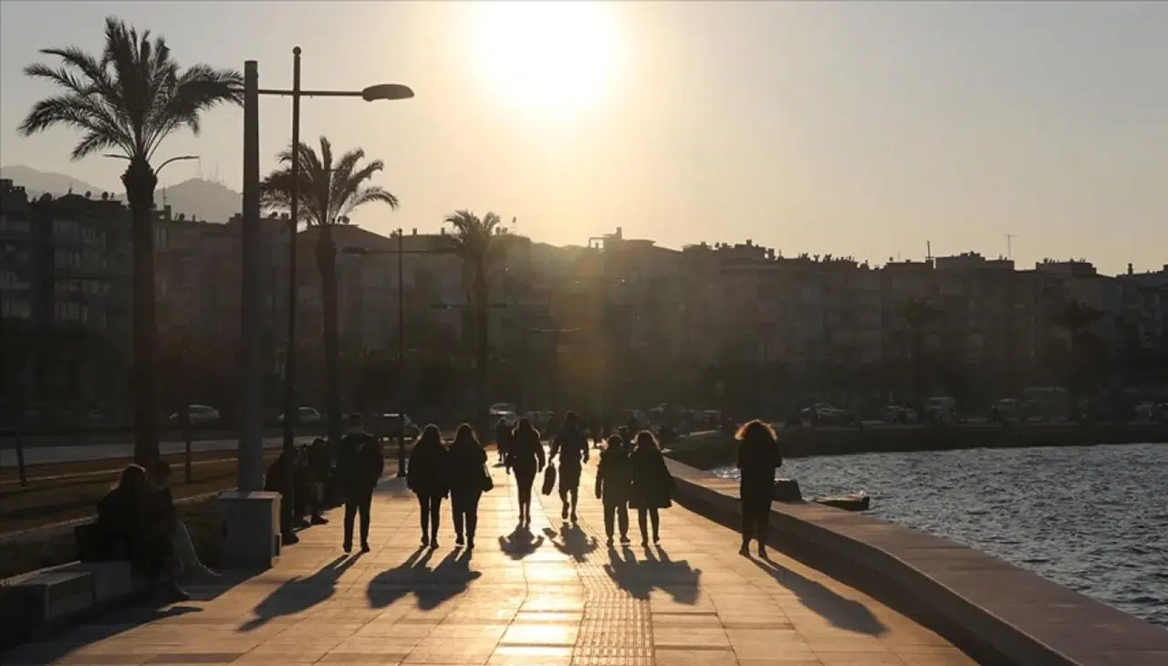 Meteoroloji’den Müjde: Hava Isınıyor, Cumartesi Bahar Havası Yaşanacak