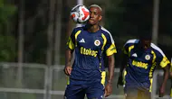 Fenerbahçe'de Talisca'nın Sakatlığı Endişe Yarattı