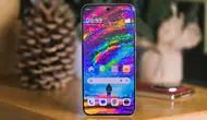 Xiaomi 18 Pro Max Arka Ekranıyla Dikkat Çekiyor