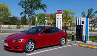 Türkiye'de Elektrikli Araç Sayısı 476 Bini Aştı