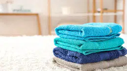 Sertleşen Havlular Tarih Oluyor: Evde Uygulanan Basit Yöntemle Pamuk Gibi Dokunuş
