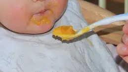 Uzmanlardan Ailelere Kritik Uyarı: Bebek Mamalarında Güvenlik Hayati Önem Taşıyor