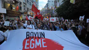 Paris'te Öğrenci Gösterileri Protestoları Kapsadı
