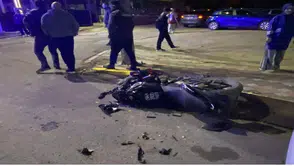 Kocaeli’de Korkunç Motosiklet Kazası: Sürücü Yaşam Savaşı Veriyor