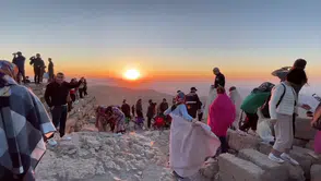 Priştine'de Çatışma: Göstericilere Gazlı Müdahale