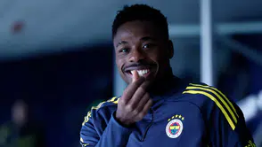 Fenerbahçe Diego Carlos'u Gönderiyor