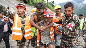 Nepal'da 9 Gün Mahsur Kaldılar