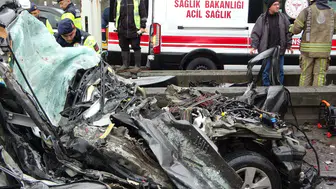 Kuzey Marmara Otoyolu’nda Korkunç Kaza! Gişelere Çarpan Otomobil Alev Aldı, Sürücü Hayatını Kaybetti