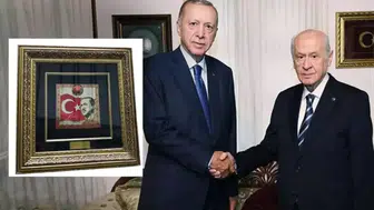 Bahçeli’den Cumhurbaşkanı Erdoğan’a Cumhuriyetin 102. Yılına Özel Anlamlı Hediye