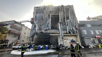 Kocaeli’de Parfüm Deposunda Feci Yangın: 2’si Çocuk 6 Kişi Hayatını Kaybetti