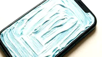 Telefon Ekranındaki Çizikleri Saniyeler İçinde Yok Eden Doğal Yöntemler! Herkesin Evinde Var