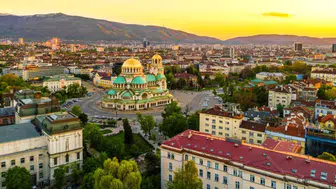 Bulgaristan Euro'ya Geçiyor: Ekonomik Beklentiler ve Halkın Tepkileri Neler?