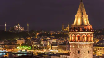 İstanbul’un Simgeleri Zirvede: Galata Kulesi ve Kız Kulesi 2025’te Ziyaretçi Rekoru Kırdı