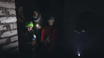 Ukrayna'dan Tarihi Tahliye Kararı: 3 Bin Çocuk ve Aile Güvenliğe Ulaşacak