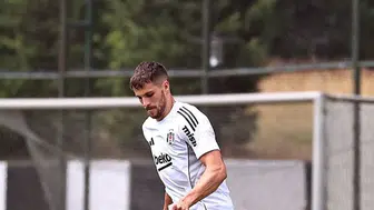 Beşiktaş'ta flaş ayrılık TFF'ye bildirildi! David Jurasek'in sözleşmesi feshedildi