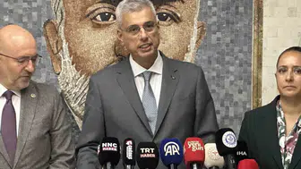 İran'da Trump'a Yönelik Eleştirel Afişler