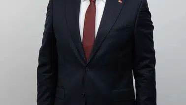 Serdar Orhan kimdir?