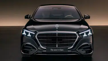 Mercedes S-Serisi Baştan Aşağı Yenilendi: Yeni Nesil Lüks Sedan Sahneye Çıktı