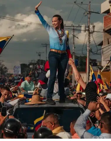 Nobel Barış Ödülü’nü Trump’a İthaf Eden Maria Corina Machado Kimdir? Venezuela’da Krizin Ortasında Tartışmalı Zafer