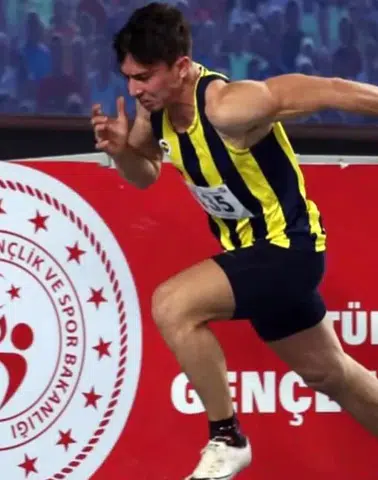 Fenerbahçeli Oğuz Uyar’dan Tarihi Başarı: 200 Metrede Türkiye Rekoru ABD’de Geldi