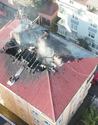 Tuzla Fabrikasındaki Yangın Açıklık Kazanıyor