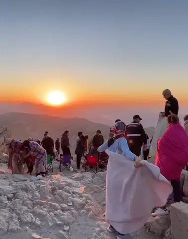 Priştine'de Çatışma: Göstericilere Gazlı Müdahale