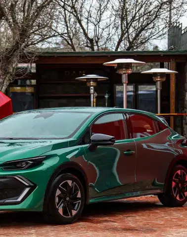 Türkiye’nin En Çok Satan Otomobili Yenilendi: Yeni Renault Clio’nun Fiyatı Açıklandı