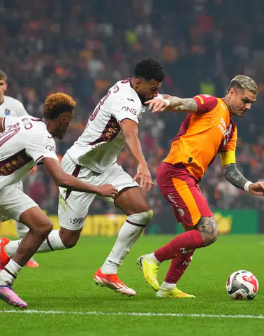 Fenerbahçe, Beşiktaş'a Derbide Yenildi