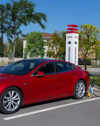 Elektrikli Araçlar Hızla Artıyor