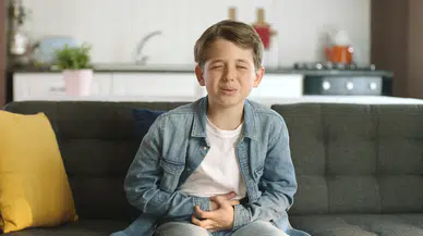 Kusma ve İshal Kabusu: Yaz Aylarında Çocuklarda Mide Enfeksiyonuna Dikkat!