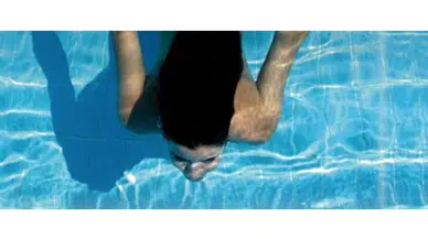 Gözlerinize Tuzak Kurmayın! Kontakt Lensle Denize Girmek Körlüğe Kadar Götürebilir!