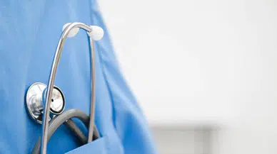 Sağlık Sisteminde Yeni Dönem Başlıyor: Tıbbi Cihazdan Optisyenliğe Kapsamlı Düzenleme