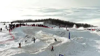 Rize'nin Sis Denizi Üzerinde Adrenalin Dansı: Eşsiz Görüntüler Büyülüyor