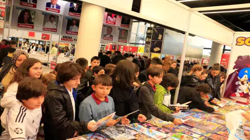 Kocaeli Kitap Fuarı’nda Çocuklardan Çizgi Roman Çıkarması: Renkli Kareler ve Büyük Heyecan