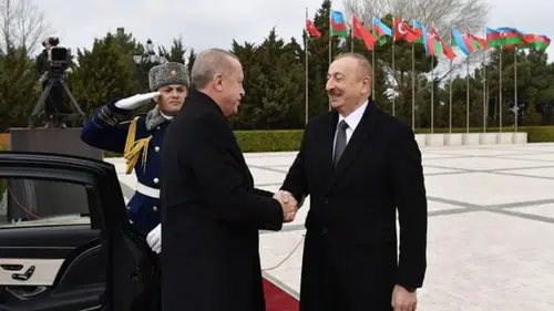 Cumhurbaşkanı Erdoğan Bakü’de: 8 Kasım Zafer Günü Törenlerine Katılacak